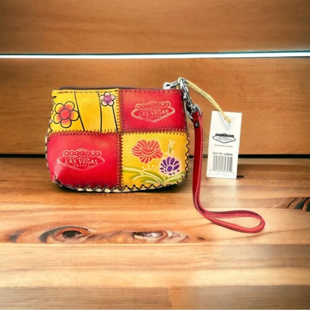 Las Vegas Souvenir Red and 
Yellow Leather Wristlet Wallet
Coin Purse❎